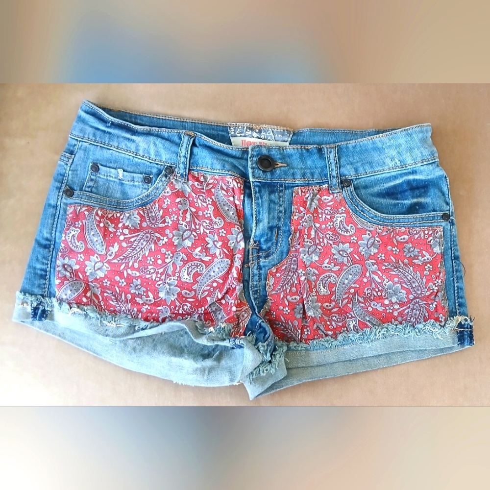 Hot Kiss Midrise Cotton jean shorts - 9